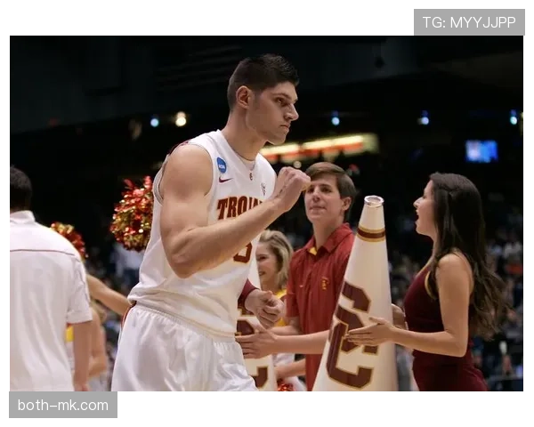 搞懂防守三秒违例!NBA与FIBA核心规则到底有何不同 搞懂防守三秒违例!NBA与FIBA核心规则到底有何不同