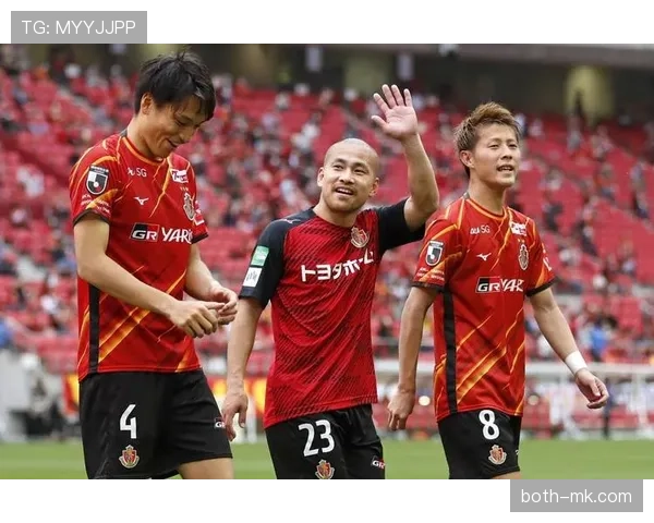 浦和红钻近期状态波动,攻击线效率下降影响联赛排名走势。 浦和红钻近期状态波动,攻击线效率下降影响联赛排名走势。